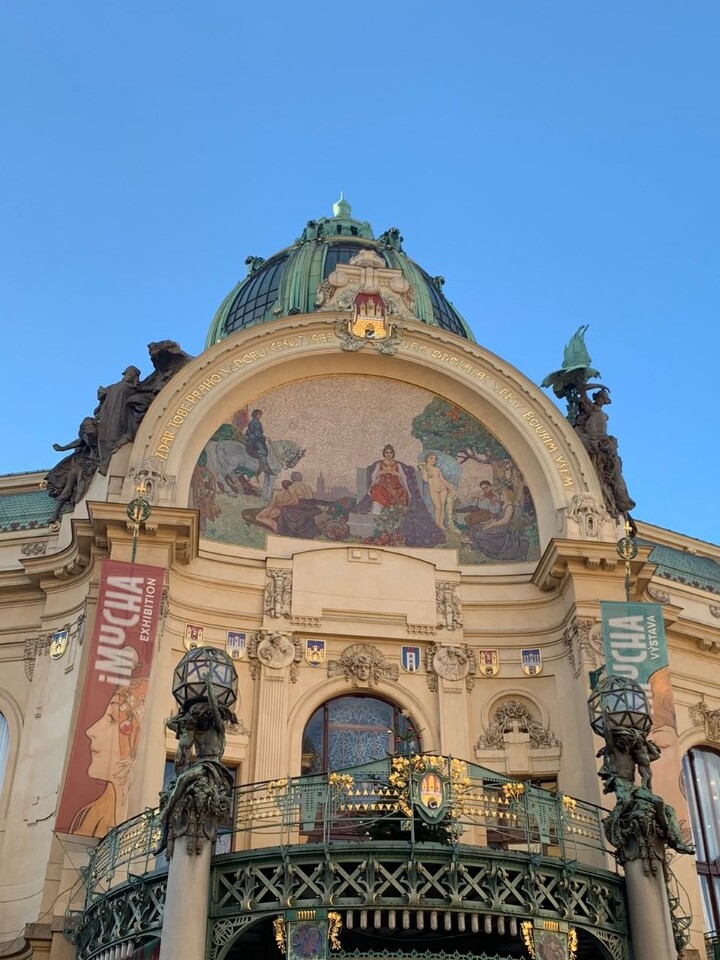 Pražská secese · Praha · architektura a světlo